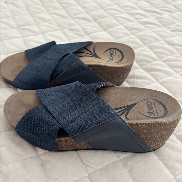 Abeo Blue Criss-Cross Slide Sandals - Picture 4 of 7